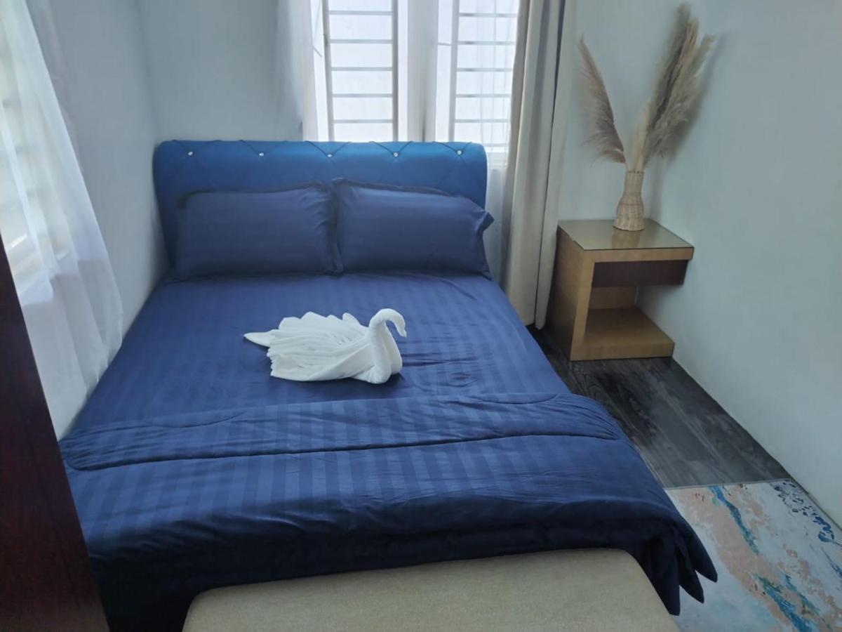 Homestay Embah Ros & Embah Lek Hutan Melintang Extérieur photo