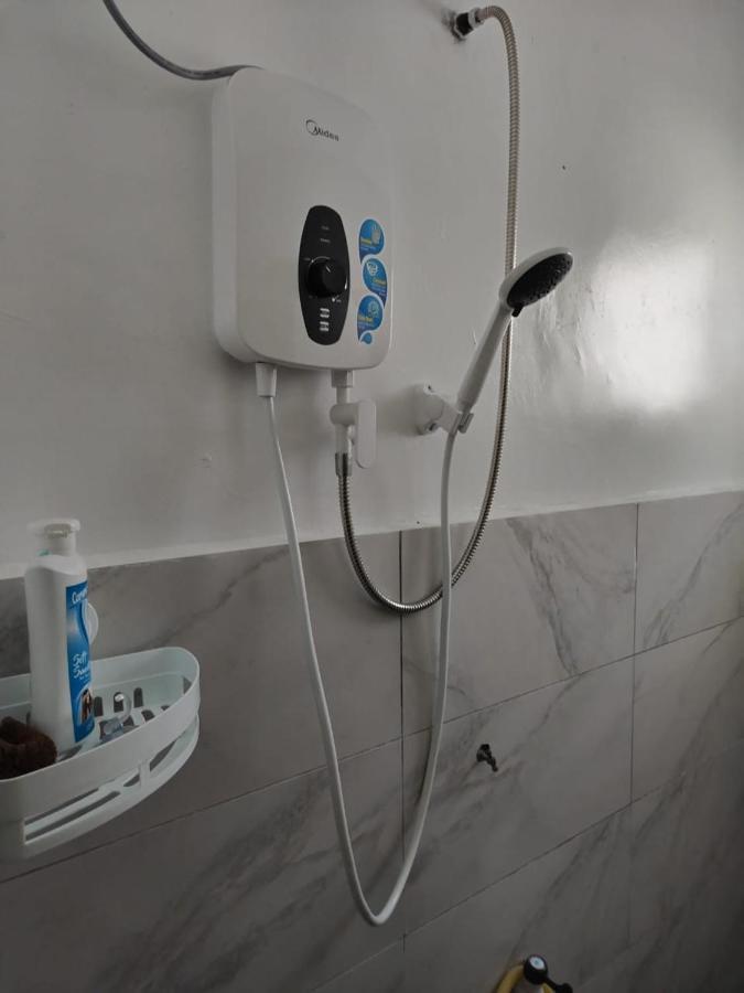 Homestay Embah Ros & Embah Lek Hutan Melintang Extérieur photo